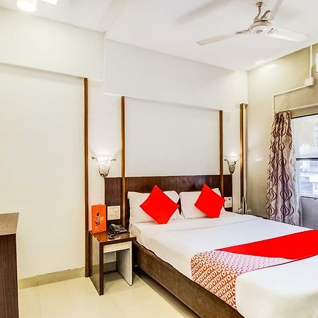 Oyo Flagship 19825 Hotel Panchratna Panvel Eksteriør billede