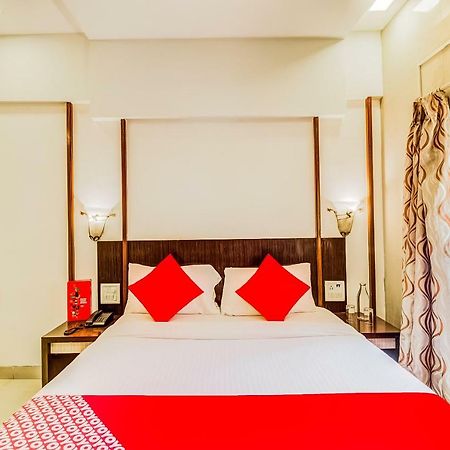 Oyo Flagship 19825 Hotel Panchratna Panvel Eksteriør billede