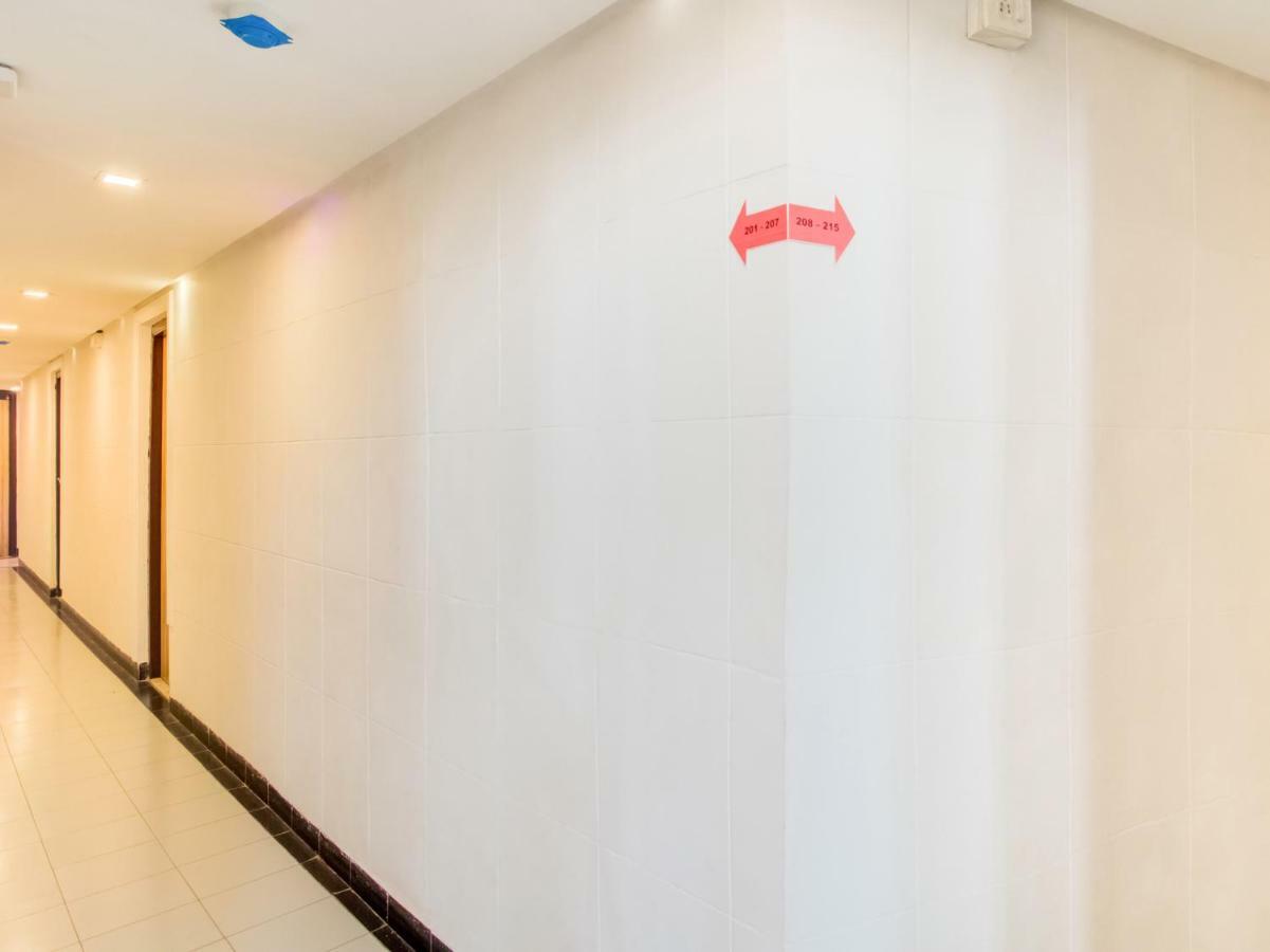 Oyo Flagship 19825 Hotel Panchratna Panvel Eksteriør billede