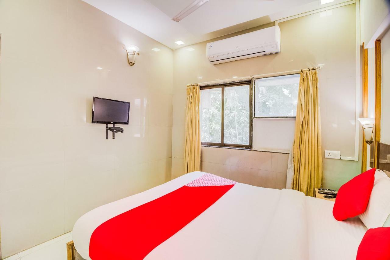Oyo Flagship 19825 Hotel Panchratna Panvel Eksteriør billede