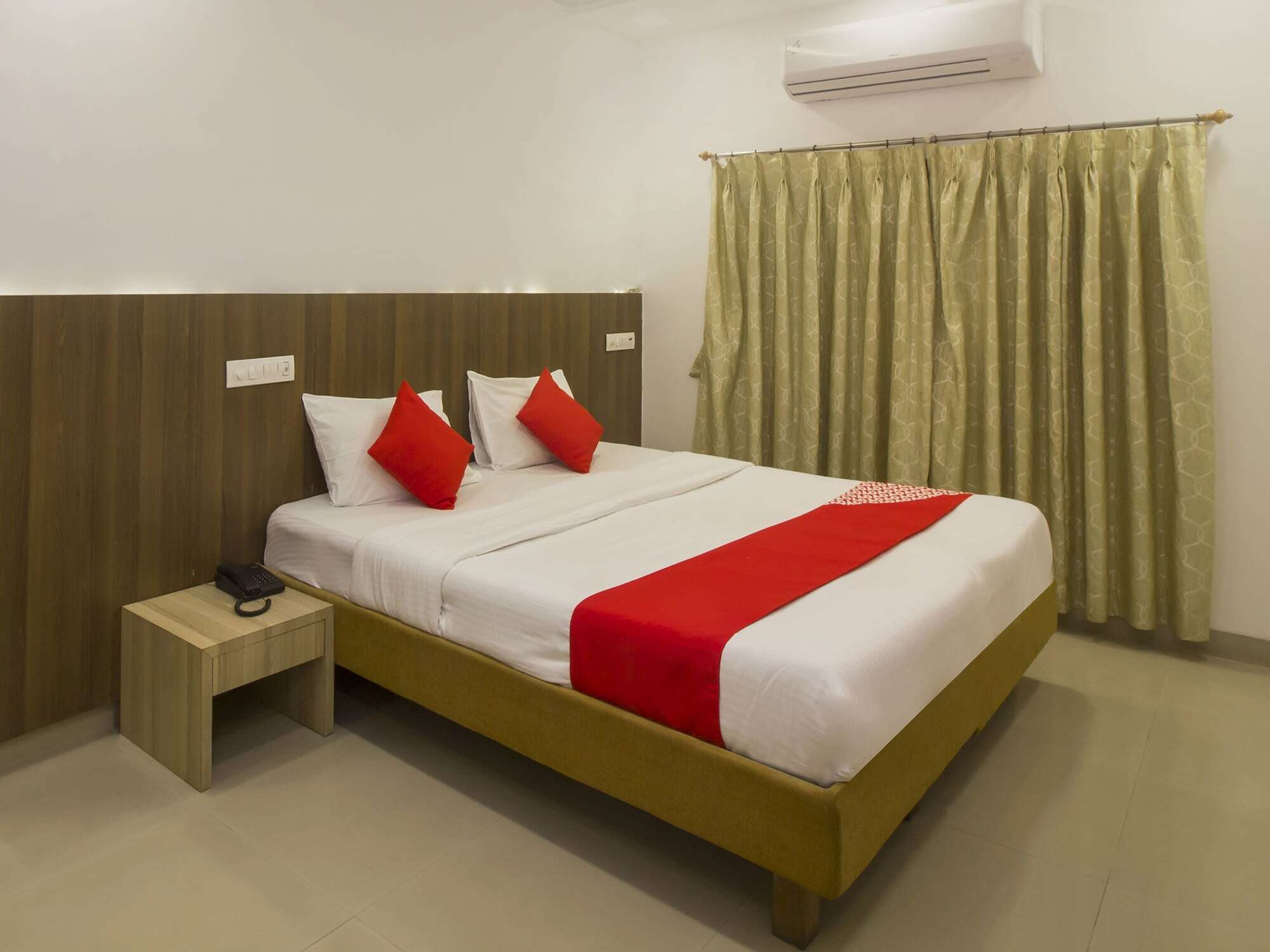 Oyo Flagship 19825 Hotel Panchratna Panvel Eksteriør billede